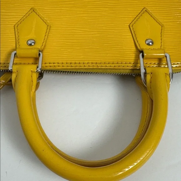 💯Authentic Louis Vuitton Alma Epi Leather – Yellow🍀 - Picture 14 of 15